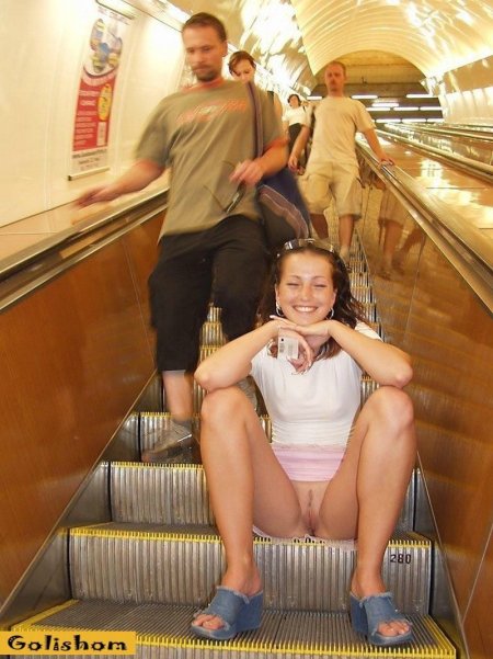 Girl without panties on the subway