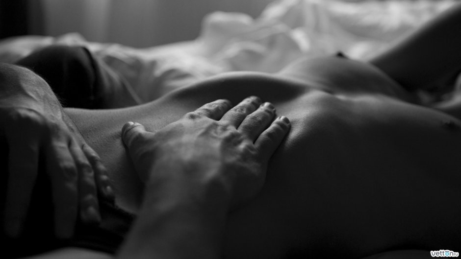 Эротические картинки парень с девушкой