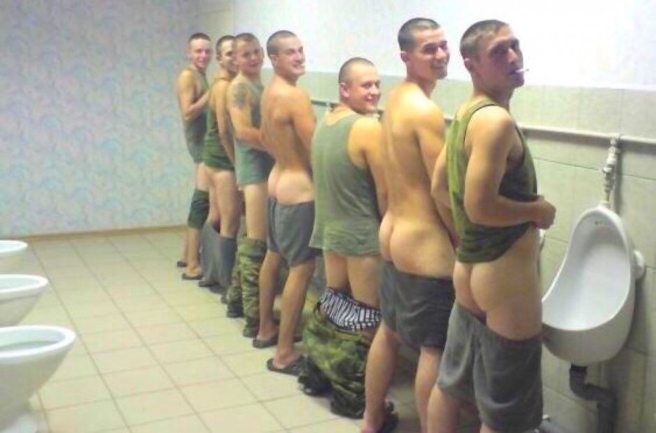 фото голых молодых солдат