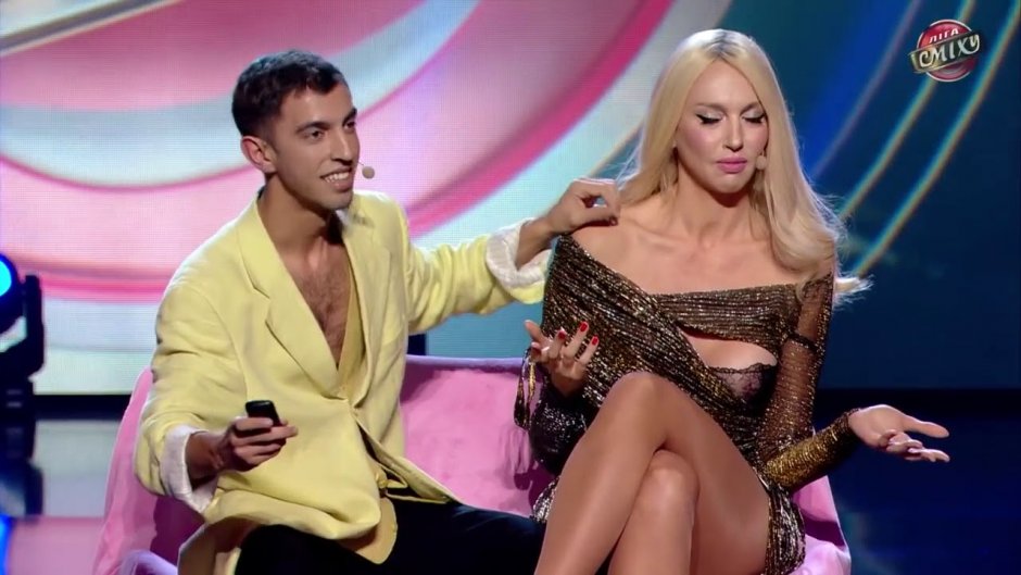 Полякова лига смеха засветила