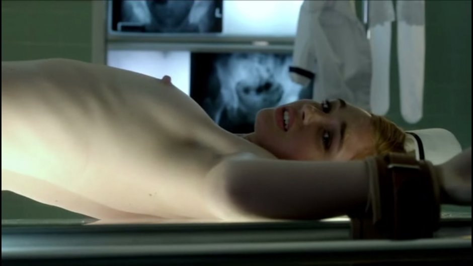 Лили коллинз обнажёнка