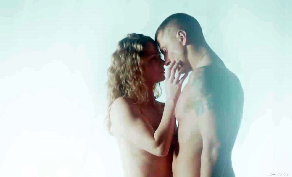 Карина Андоленко голая