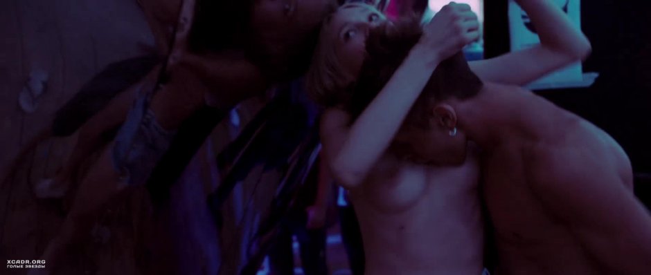 SEKS фото Анджелина Джоли