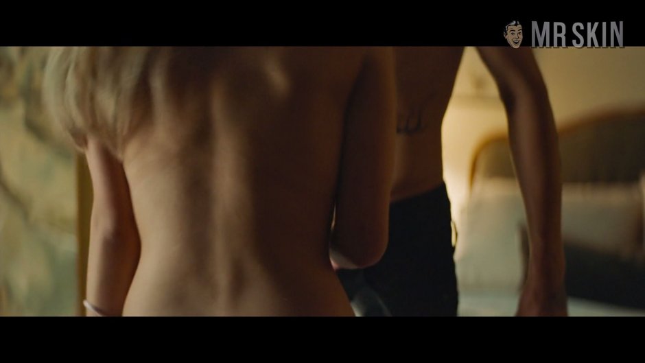 Актриса голая