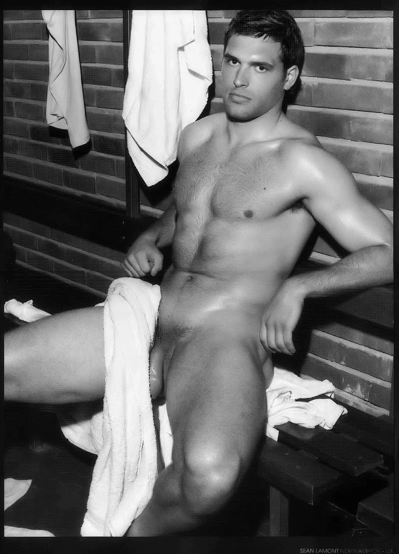 Голый Шон Ламонт регби