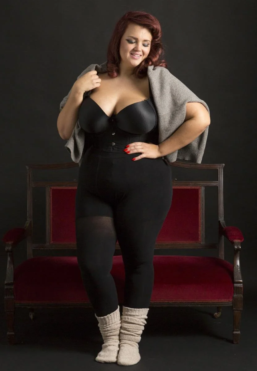 Пышки мини в колготках