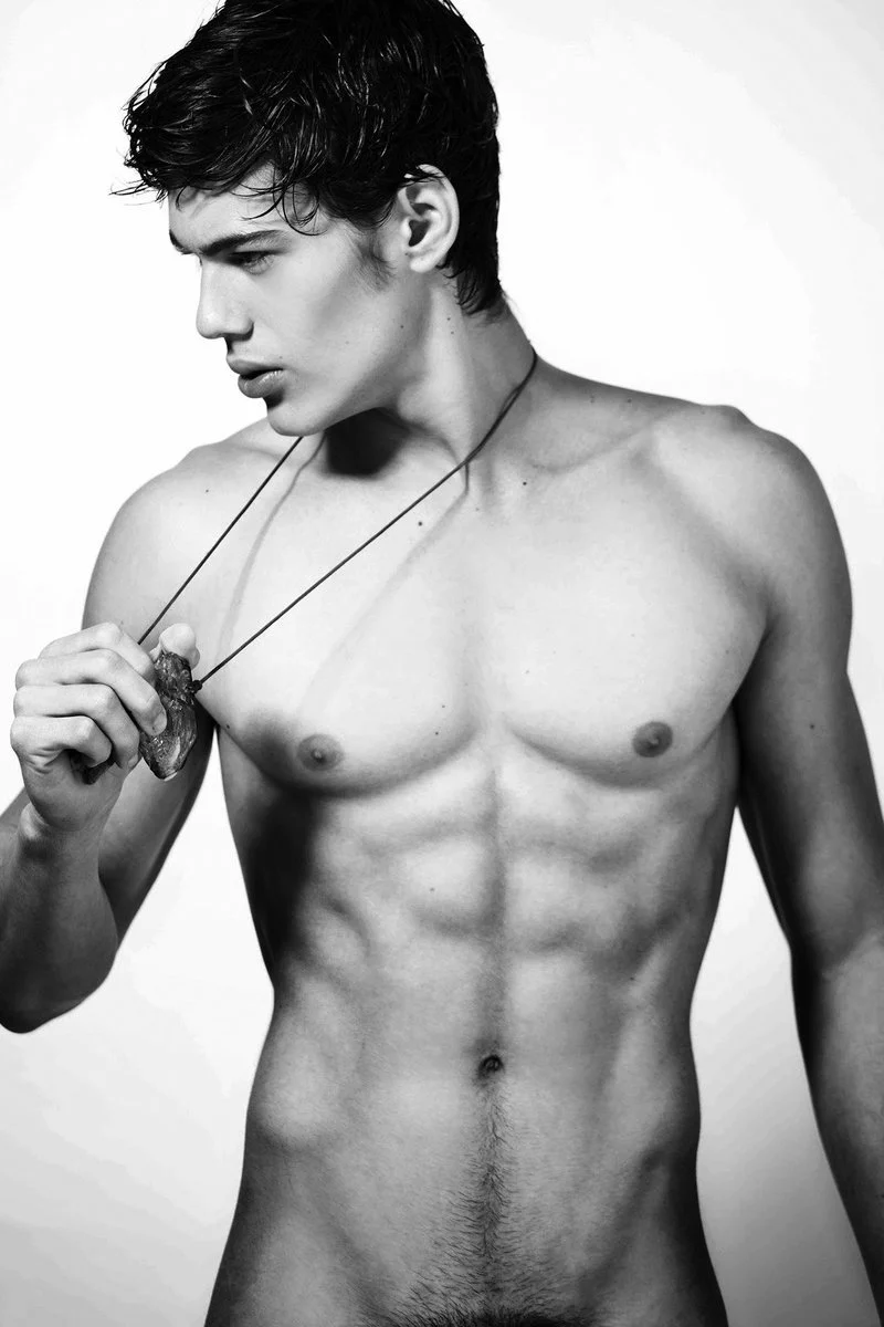 Голые торсы