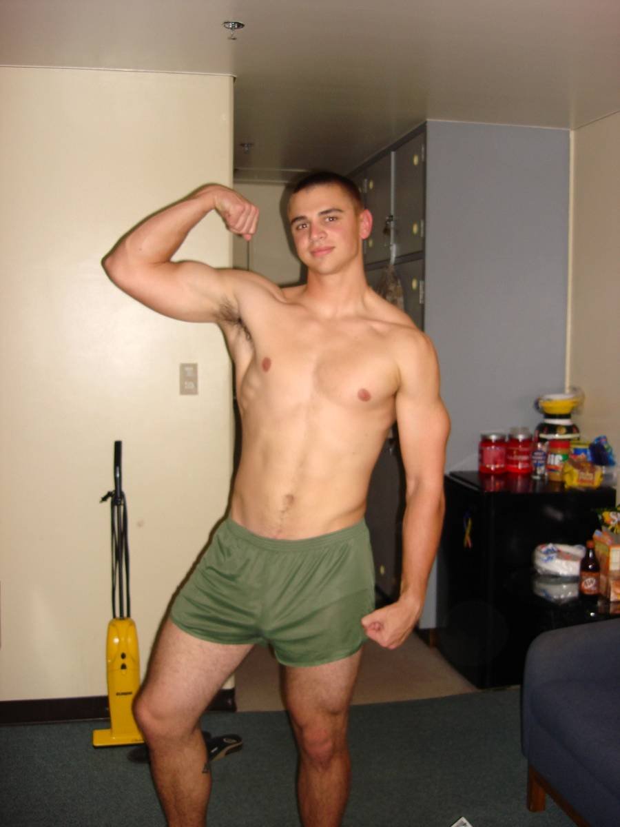 Красивое тело мужчины