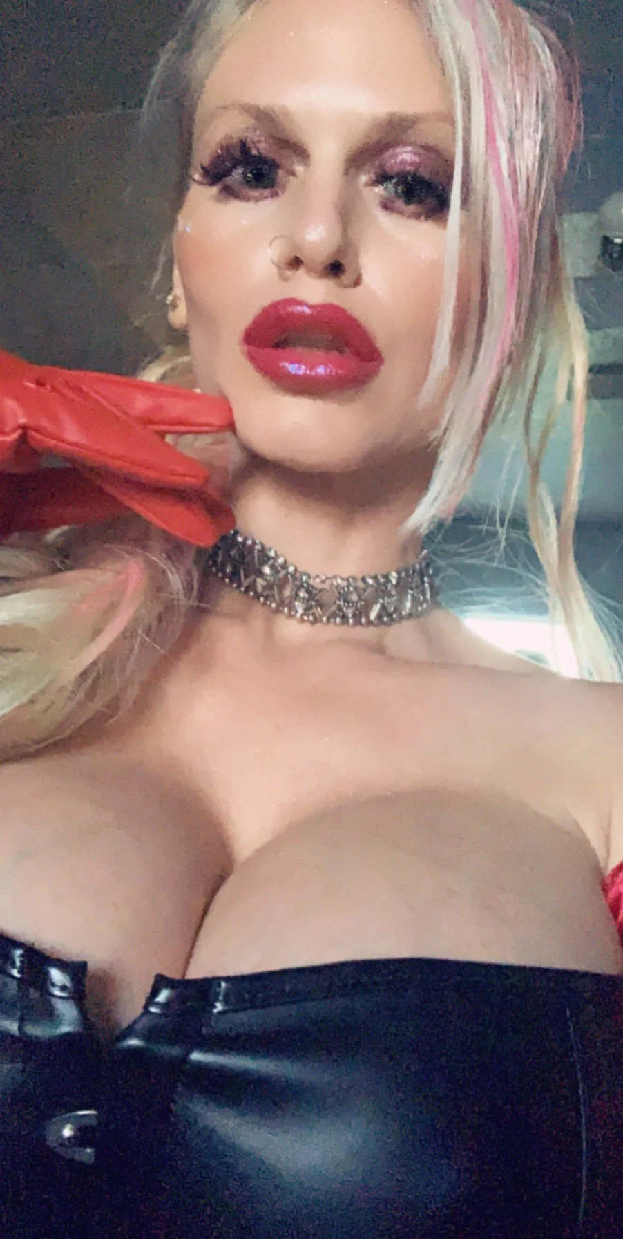 Саша Акашова