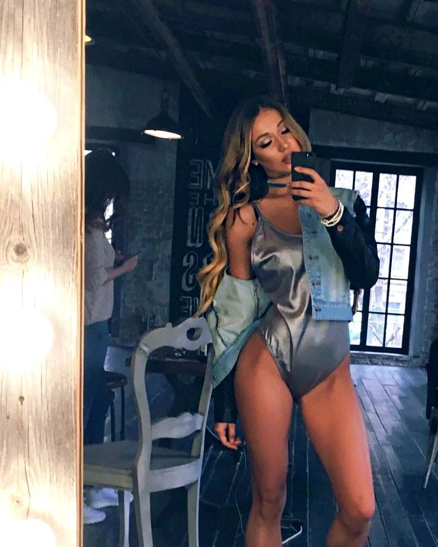 Лера Козлова горячие