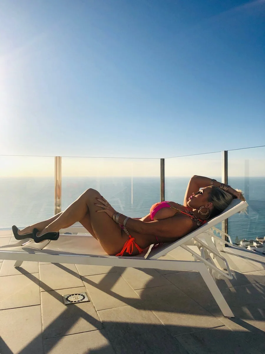 Rebecca Bagnol nude Ребекка Баньоль