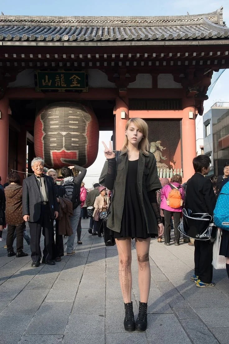 Алина Рин в юбке