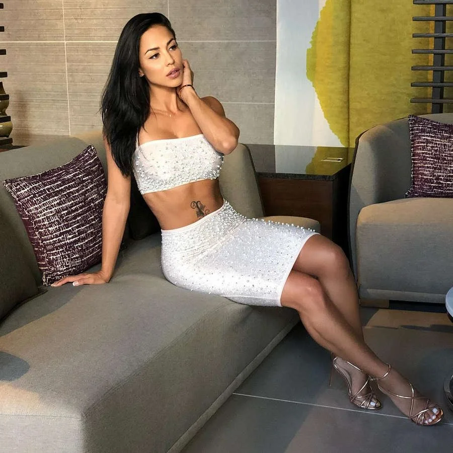 Мелисса Ким в купальнике