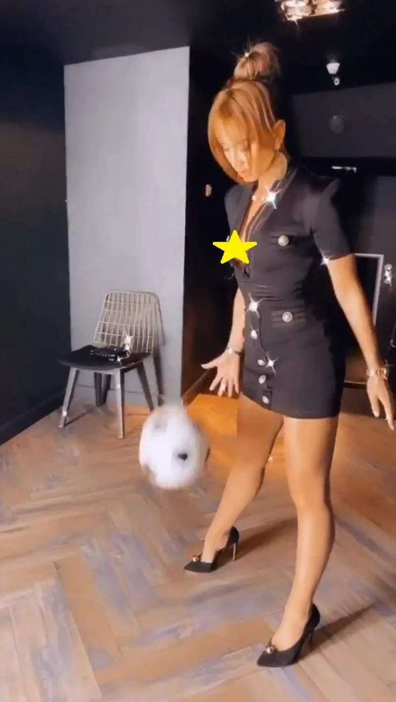 Ольга Бузова спалила грудь