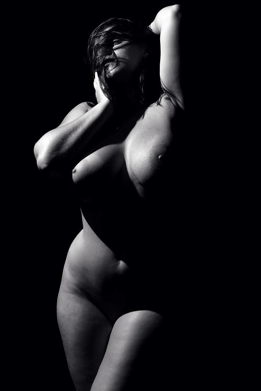 Лондон Андревс модель плюс голая