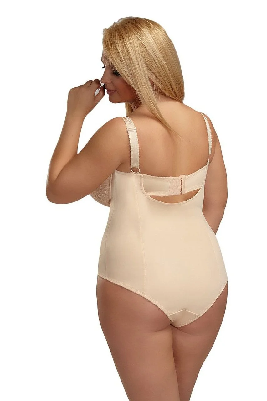 Пожилые женщины в панталонах