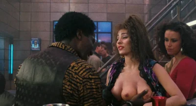 Тааффе о’Коннелл голая