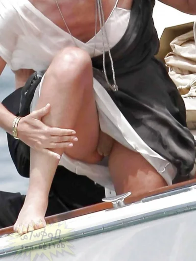 Случайные эротические снимки