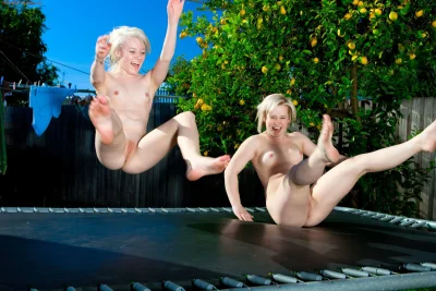 Прикольные голые женщины