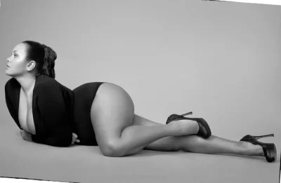 Тина Смит модель плюс сайз