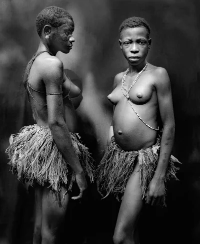 Голые женщины африканских пигмеев