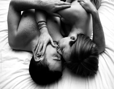 В нежных объятьях