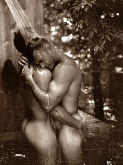 Мужская эротическая фотосессия