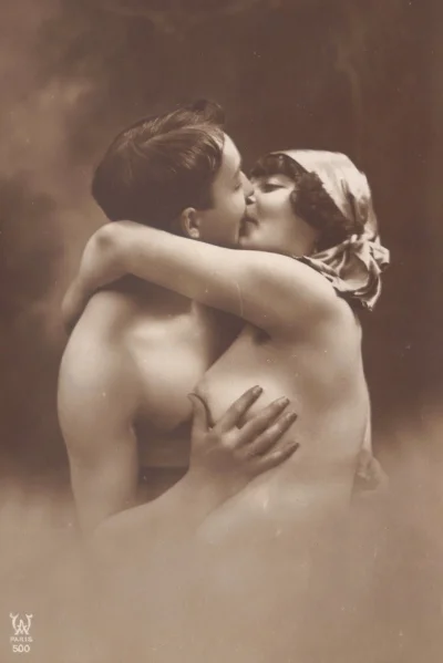 Эммануэль Сильвия Кристель 1974 ню