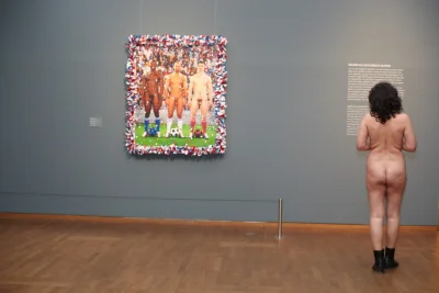 Частное ню инсталляция