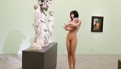 Выставка голых женщин