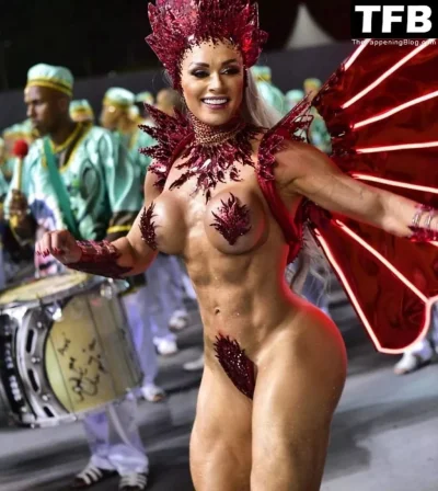 Бразильский карнавал эро