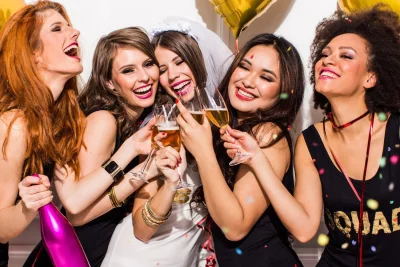 Тусовка с подругами