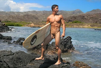 Голые парни серфингисты