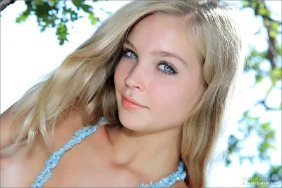 Сиенна Аквамарин