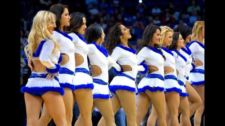 Brooke Adams черлидерша