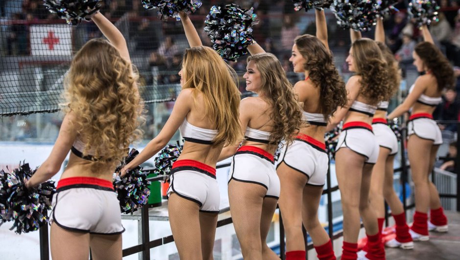 Черлидерша Саманта Лопес