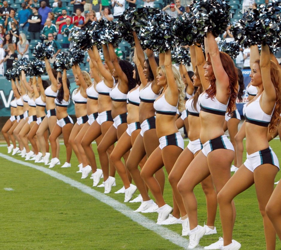 Черлидерша Саманта Лопес