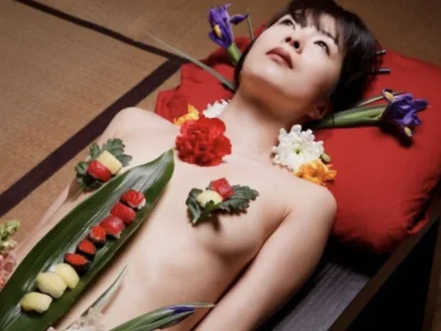 Ресторан nyotaimori япония
