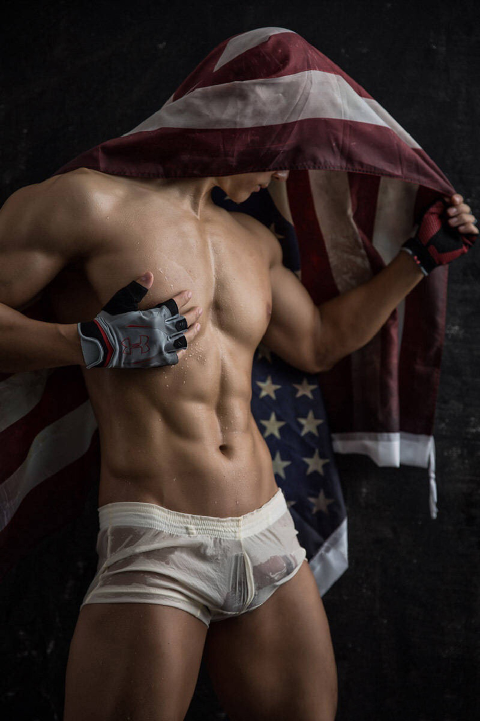 Мужчины модели в трусах