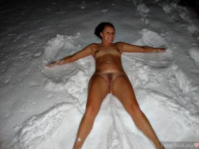 Анастасия Сальченко голышом