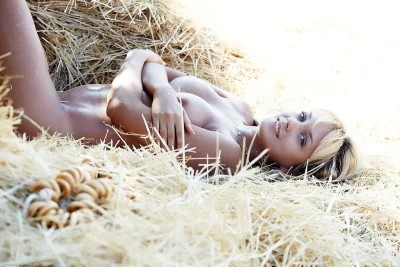 Оксана Зарубина на. Сене