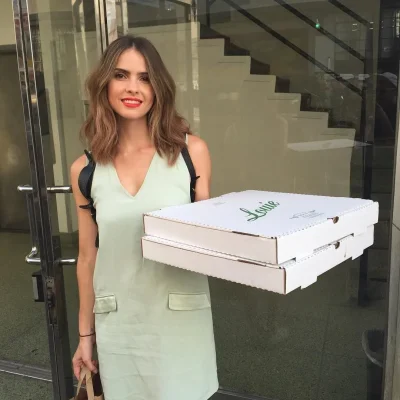 Шелли Хенниг селфи