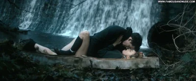 Бридженд фильм 2015