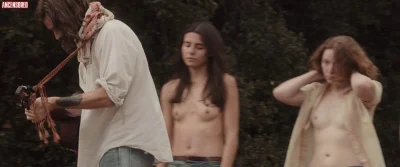 Ханна Джон-Кэймен голая