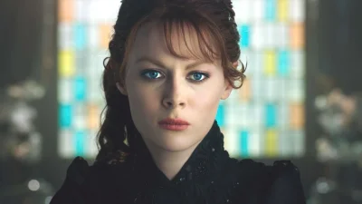 Эмили Фелд feet