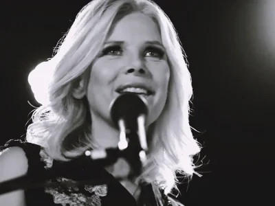 Певица си кетч