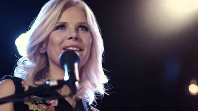 Певица си кетч