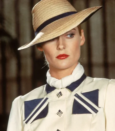 Элисон Дуди Индиана Джонс горячие