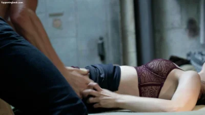 Актриса голая