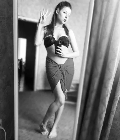 Антонина комиссарова в купальнике